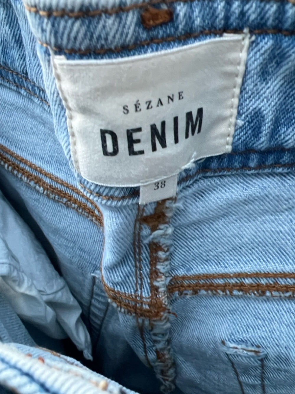 Sezane Light Wash Wide-Leg Jeans - Picture 5 of 12